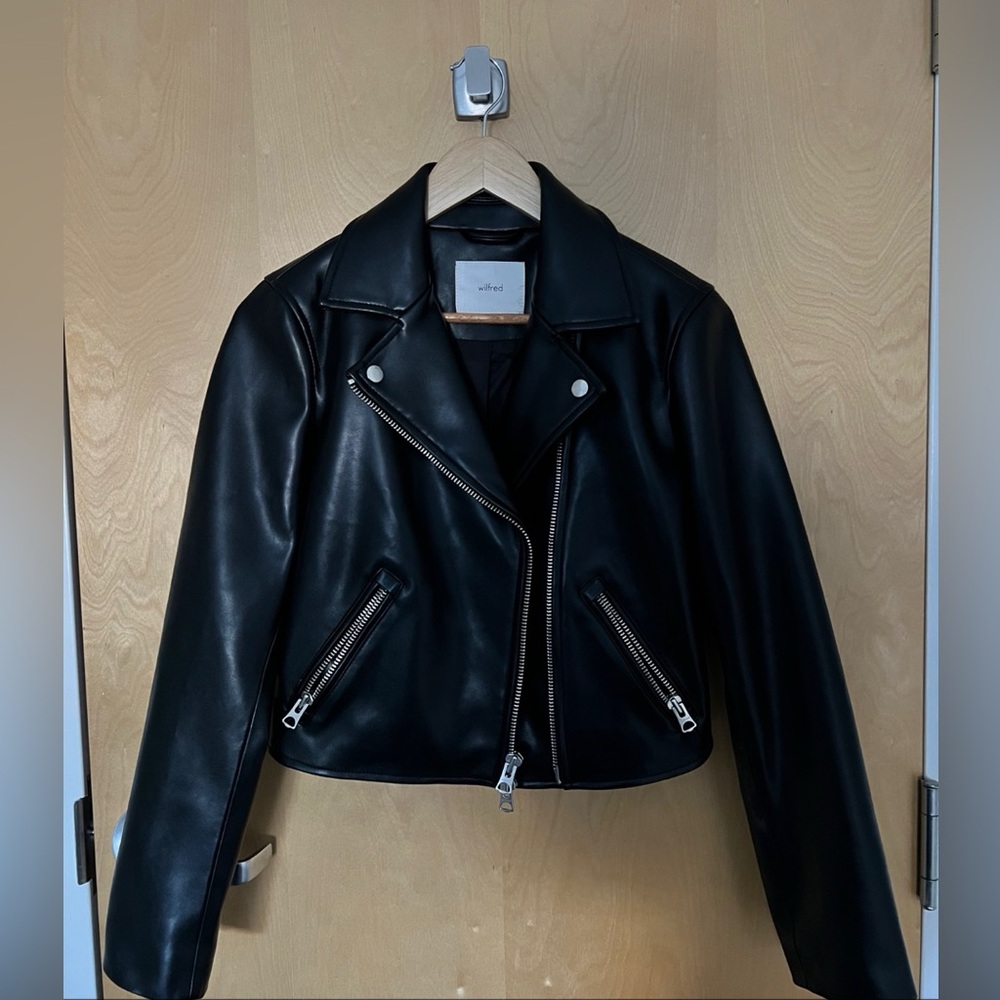 Aritzia Wilfred Crop Black Leather Jacket